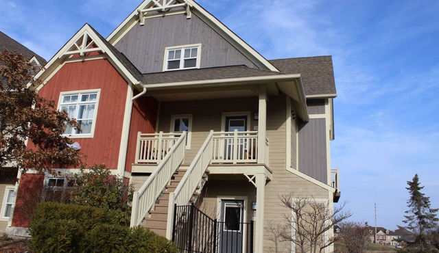 Short walk to the village-Stunning upgraded Rivergrass condo w/beautiful decor
