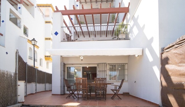 SibsSanlucar Piletas- 1st beach line pool parking family friends