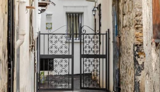 Sicily Bed' House