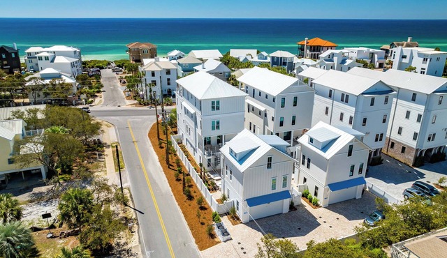 Side-by-Side Luxury Homes, Private Pools, Gulf Views, Elevators, LSVs, Bikes