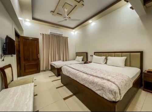 Signature Inn Guest House