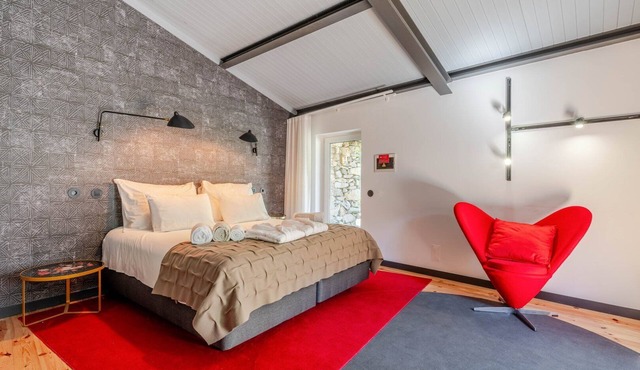 Silence Room at The Mill Retreat by PortugalActive