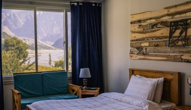 Silk Route Lodge