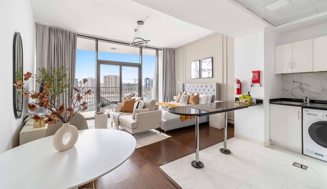 Silkhaus New Studio | Binghatti Pearl in DSO