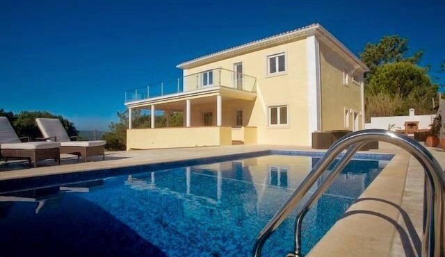 Silver Coast villa with private pool and ocean views. Fully licensed property.