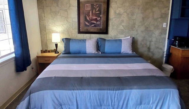 Silver Lakes Inn