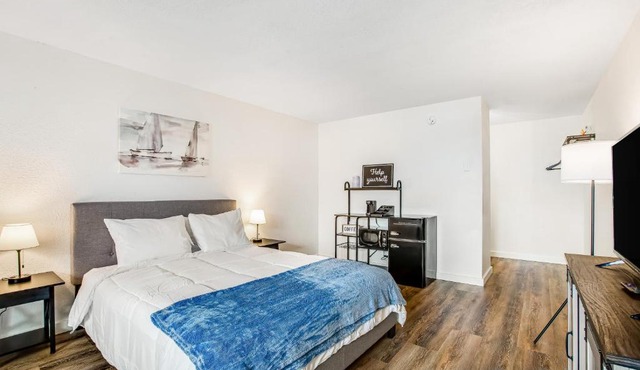 Silver Sands - Room 18