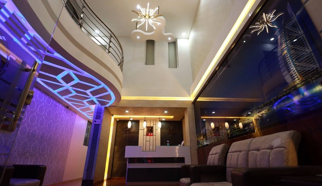 Silver Suite