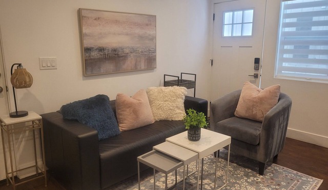 🏖Silverstrand Bungalow 1 bd/1b Beach apt. 4 minute walk to surf. Private patio