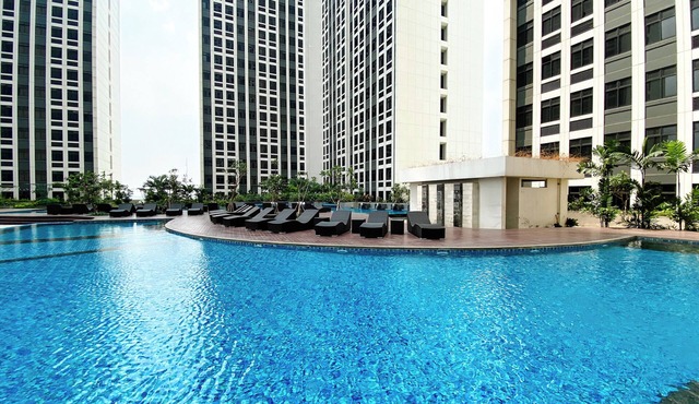 Simple 3Br At Pollux Chadstone Apartment