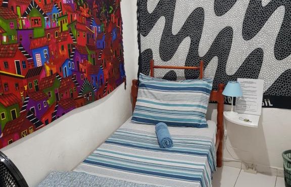 Simple single room Botafogo, Copacabana beach