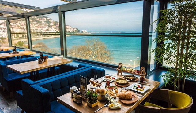 Sinema Hotel