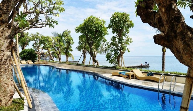 Singaraja Beach Hotel