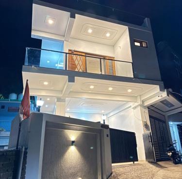 Singh Kainchi Dham Villa