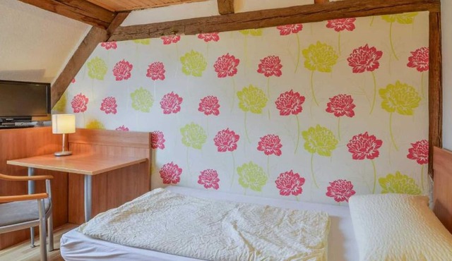 Single room with shower or bath and toilet
