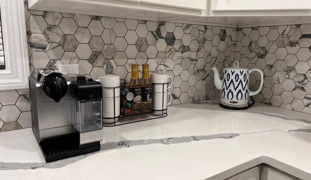 Single family spacious/close to hospitals, ball parks, universities