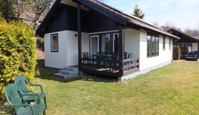 Single-Level Bungalow by Reservoir