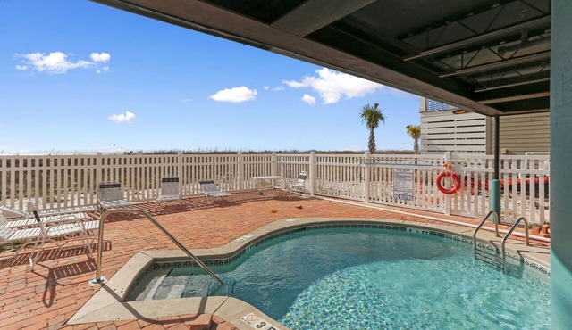 Single Level Gulf Front Condo on West End of MXB with Pool ~ Surfside 15