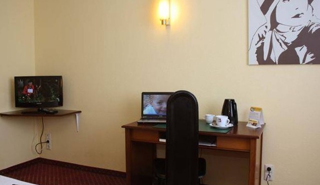 Single room king-size, shower or bath, WC - Quick Hotel Dresden West