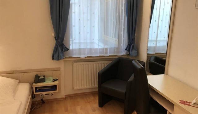Single room, shower or bath, WC, 1 bedroom - Hotel Rheinlust