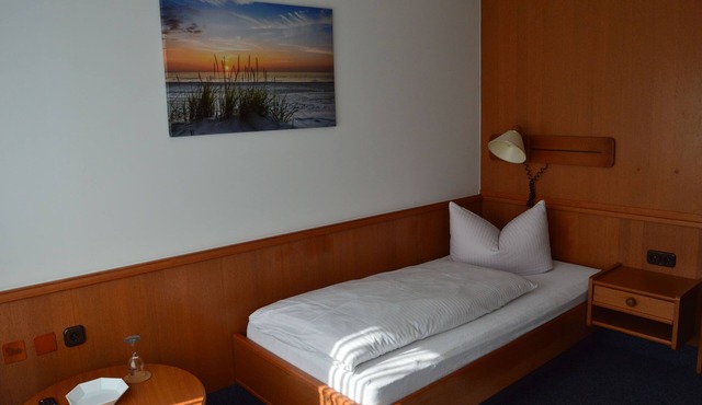 Single room with balcony - Gasthof-Pension Fränkische Schweiz Obertrubach