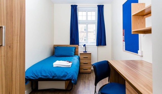 Single Room with Shared bathroom at Alexander Fleming House
