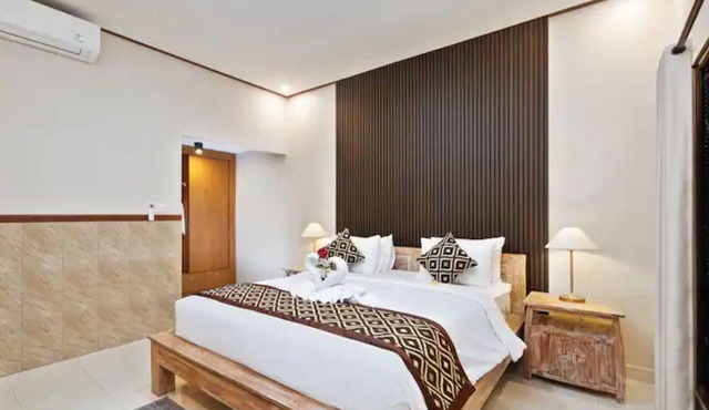 Sip coconuts in style 5-min from Ubud center