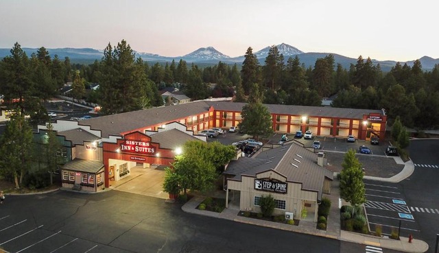 Sisters Inn & Suites