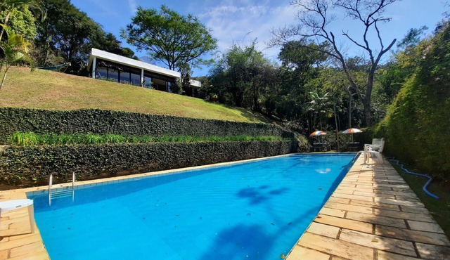 Site with panoramic views of the Atlantic forest and mountains, 10 minutes from downtown