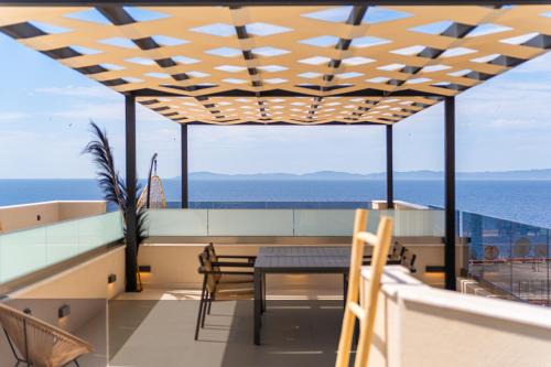 SithoniaRS Boho Edition Luxury Roofgarden II