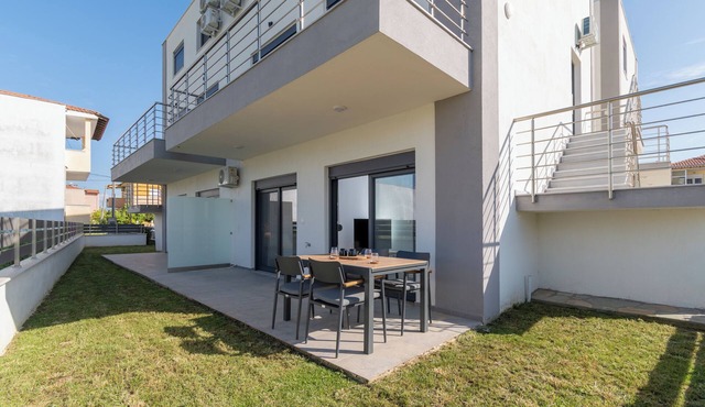 SithoniaRS Ground Floor Gem in Nikiti