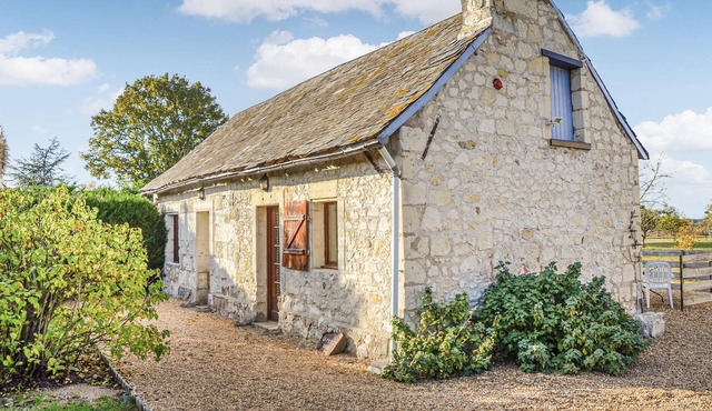 Situated in the heart of the Loire Valley, this charming vacation home is the perfect base for explo