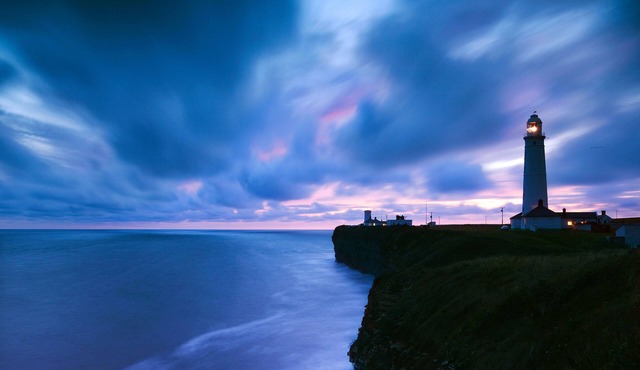 Situated at Nash Point Lighthouse, Stella provides accommodation for up to five guests.
