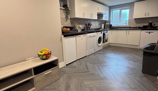 Situated within a short drive to Poole or Bournemouth