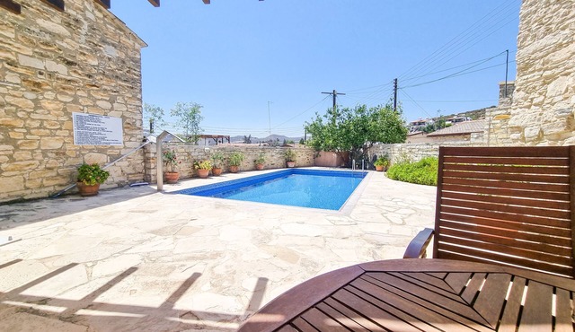 Skarinou Village Poolside Escape Studio