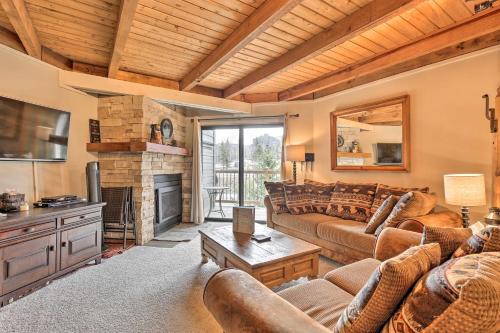 Ski & Hike: Mtn-View Condo in Silverthorne!