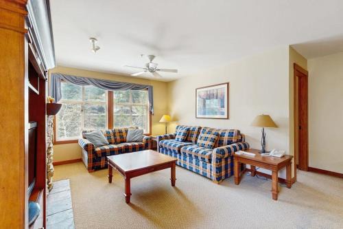 Ski-in - ski-out condo with mountain view shared hot tub pool & resort amenities