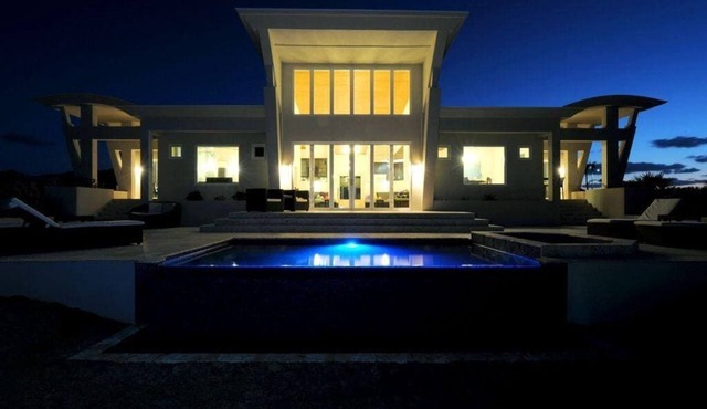 Sky Beach Club Waterfall Villa with Pool