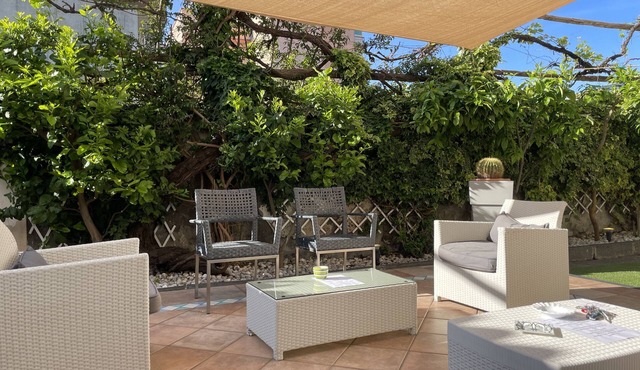 Sky & Green Luxury Apartment