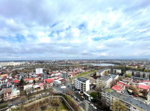 Sky-High: 15th Floor Modern Accommodation in Doamna Ghica Area