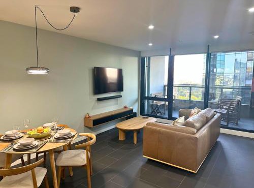 Sky-High 2BR with 1 Parking - Heart of South Yarra