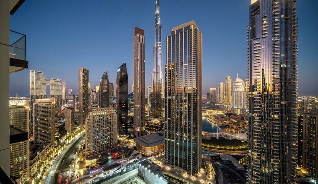 Sky-High Central Dubai Gem: Burj & Fountain View
