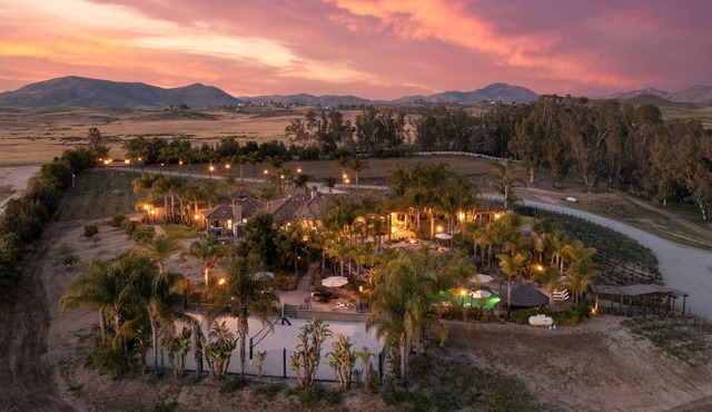 Sky Lantern by AvantStay | Stunning Oasis w/ Pool, Hot Tubs, & Volley Ball Court