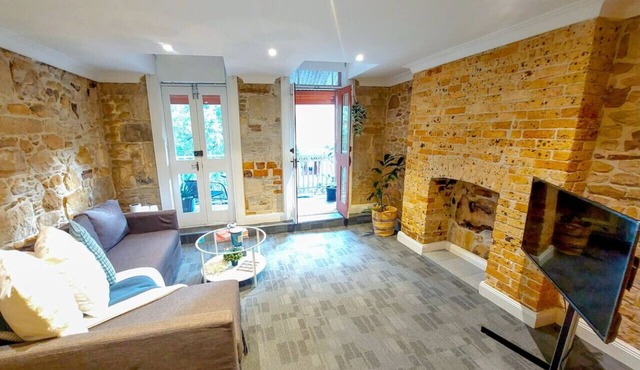 Sky & Stone – Luxury House in Darlinghurst