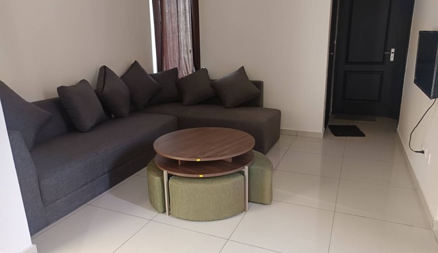Skyhigh 2-bedroom apartment in fantastic Whitefield with WiFi