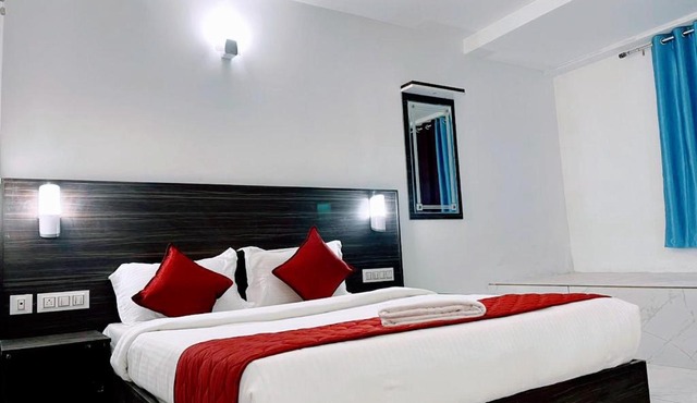 Skylark Holidays Munnar
