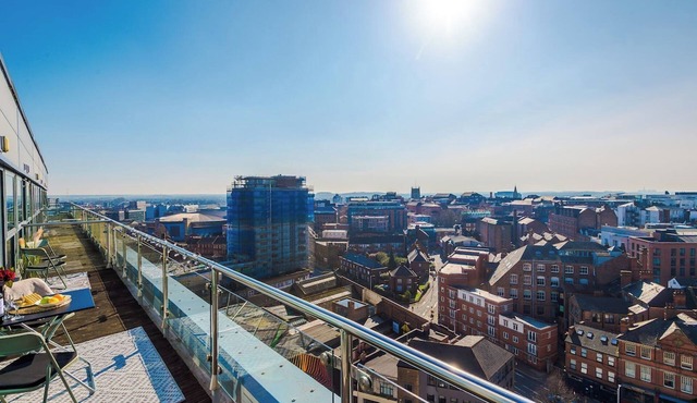 Skyline 2BD/2BA Central Nottingham Free Parking