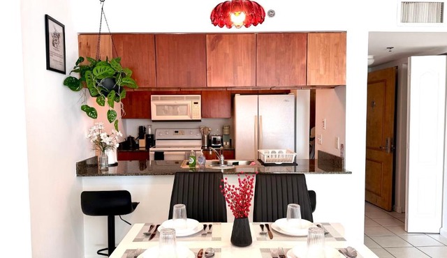 Skyline Dreams | Elegant Condo with Bay Views