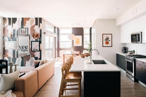 Skyline Loft - Sweeping Views - Central LoHi