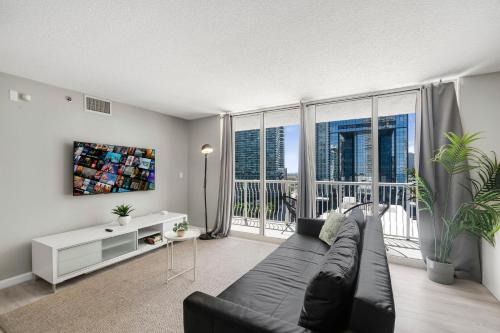 Skyline Luxury - Elegant Brickell Condo